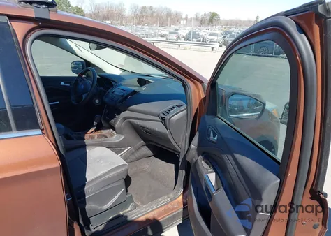 2017 Ford Escape Se из США, поврежденный, VIN 1FMCU0GD7HUC87802